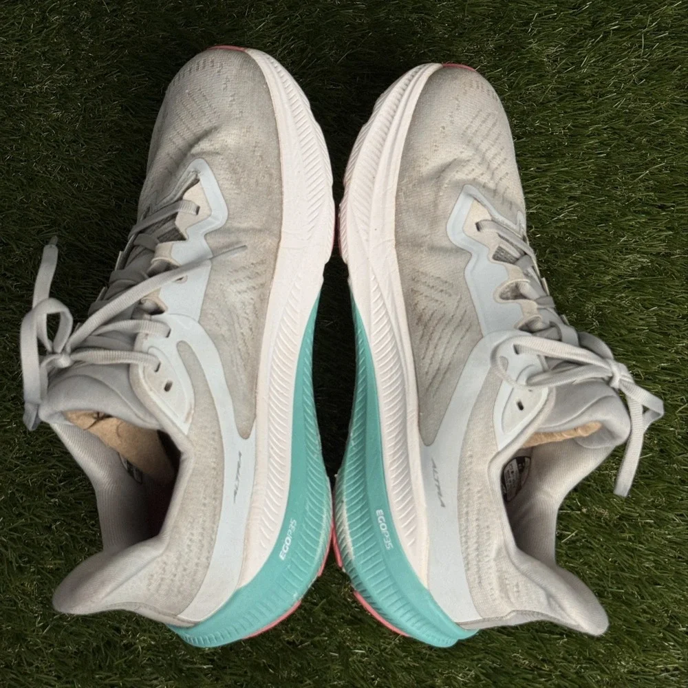 Altra Experience Flow 2 Womens Size 10.5 Gray Teal Running Shoes AL0A85RF233